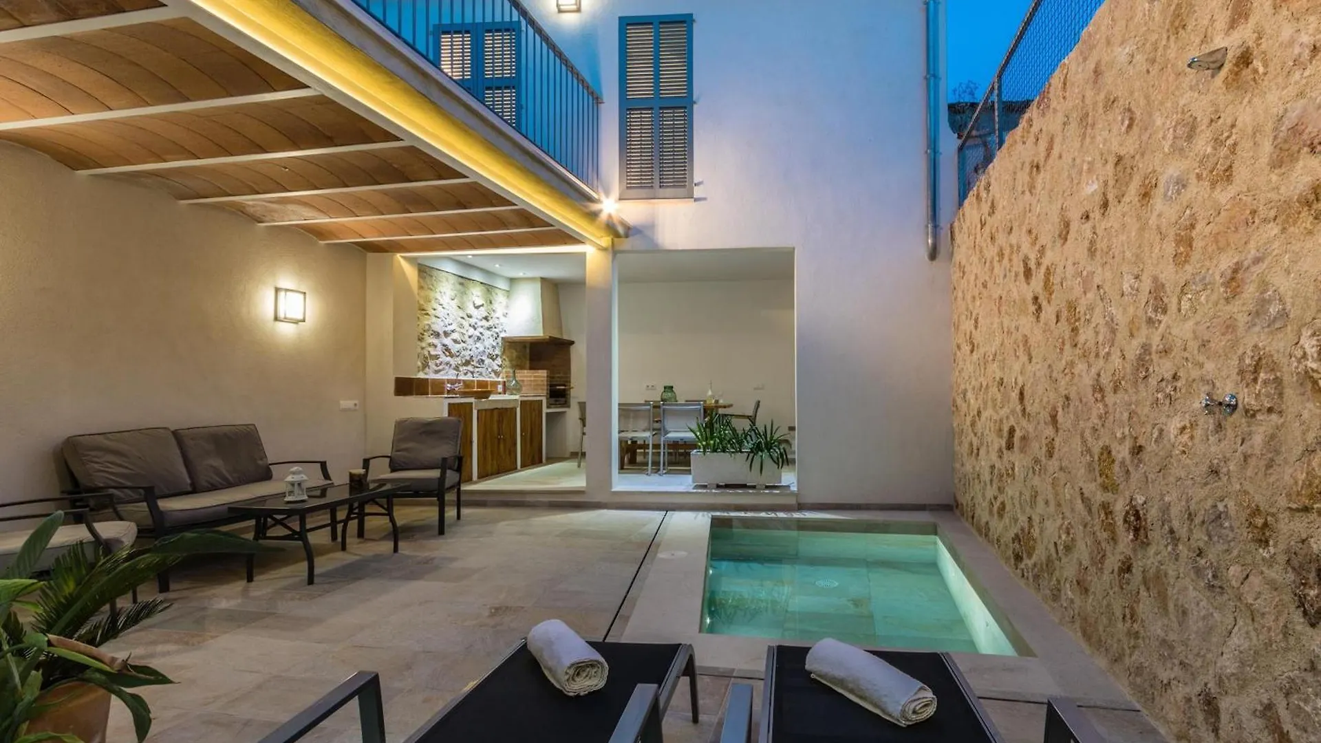 Historic Pollensa Townhouse Casa Bugera 3 Bedrooms Private Pool Walking Distance To Centre Pollença